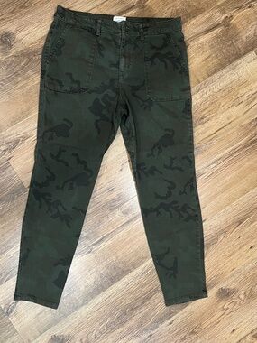 Sanctuary Cargo Camo Pants 31 Women